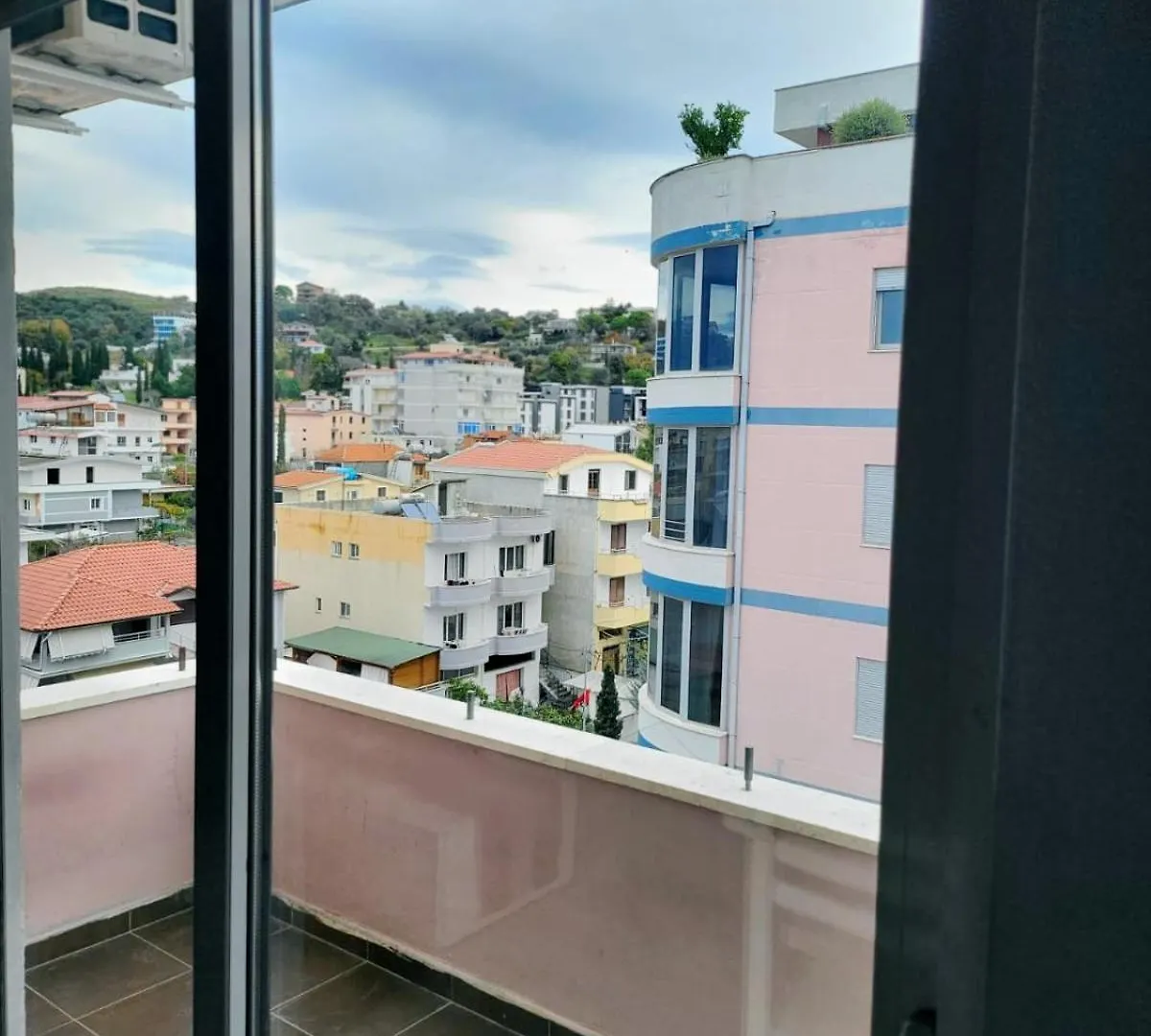 Ewa Apartment Golem  Albania